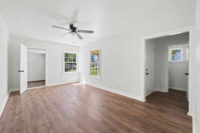 Building Photo - Large & Updated Home, Minutes from Texas Tech