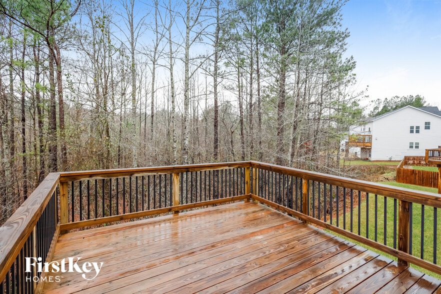 Building Photo - 393 Floating Leaf Way