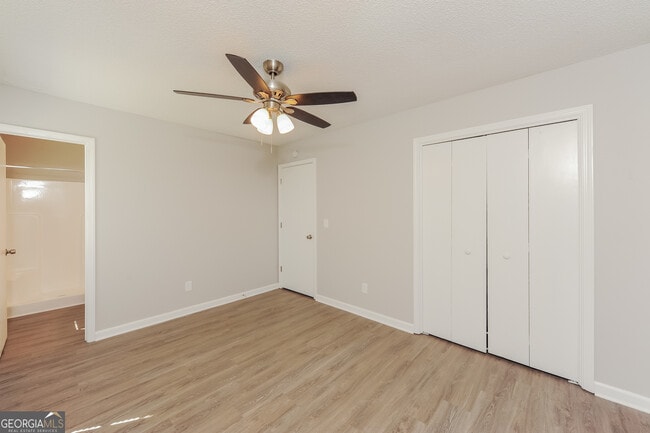 Building Photo - 1120 Brenton Dr NW