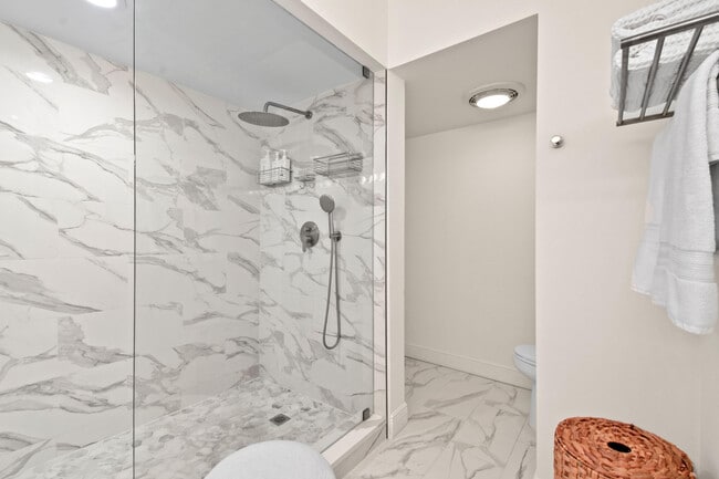 Building Photo - 3322 Casseekey Island Rd