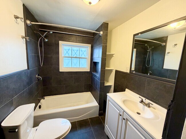 Building Photo - Wonderful 3 Bedroom in the Heart of Waco