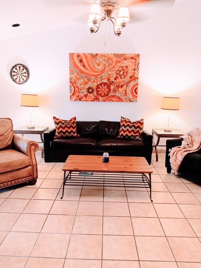 Primary Photo - 1236 Block Island Rd