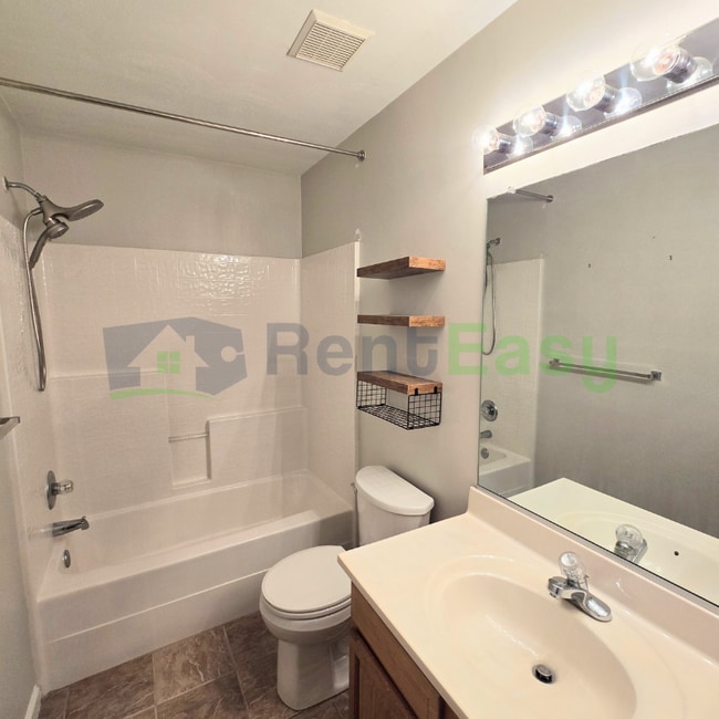 Building Photo - 3023 Bay Shore Ln