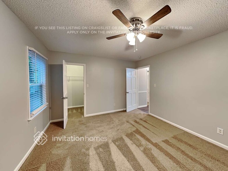 Building Photo - 1311 St Andrews Dr