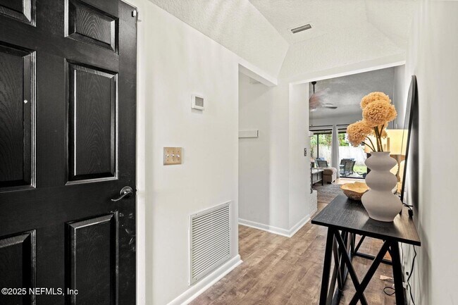 Building Photo - 9709 Fawn Brook Cir N