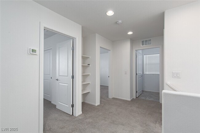 Building Photo - 5319 Wally St