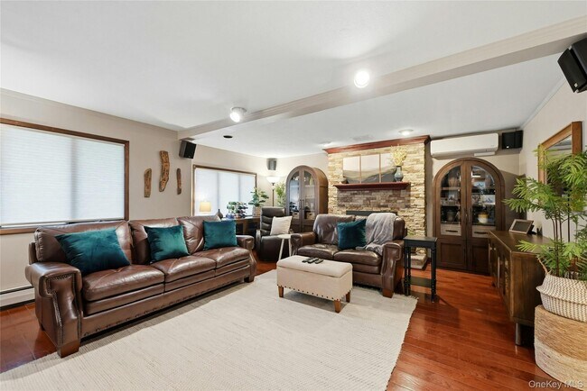 Building Photo - 38 Ormond Ave