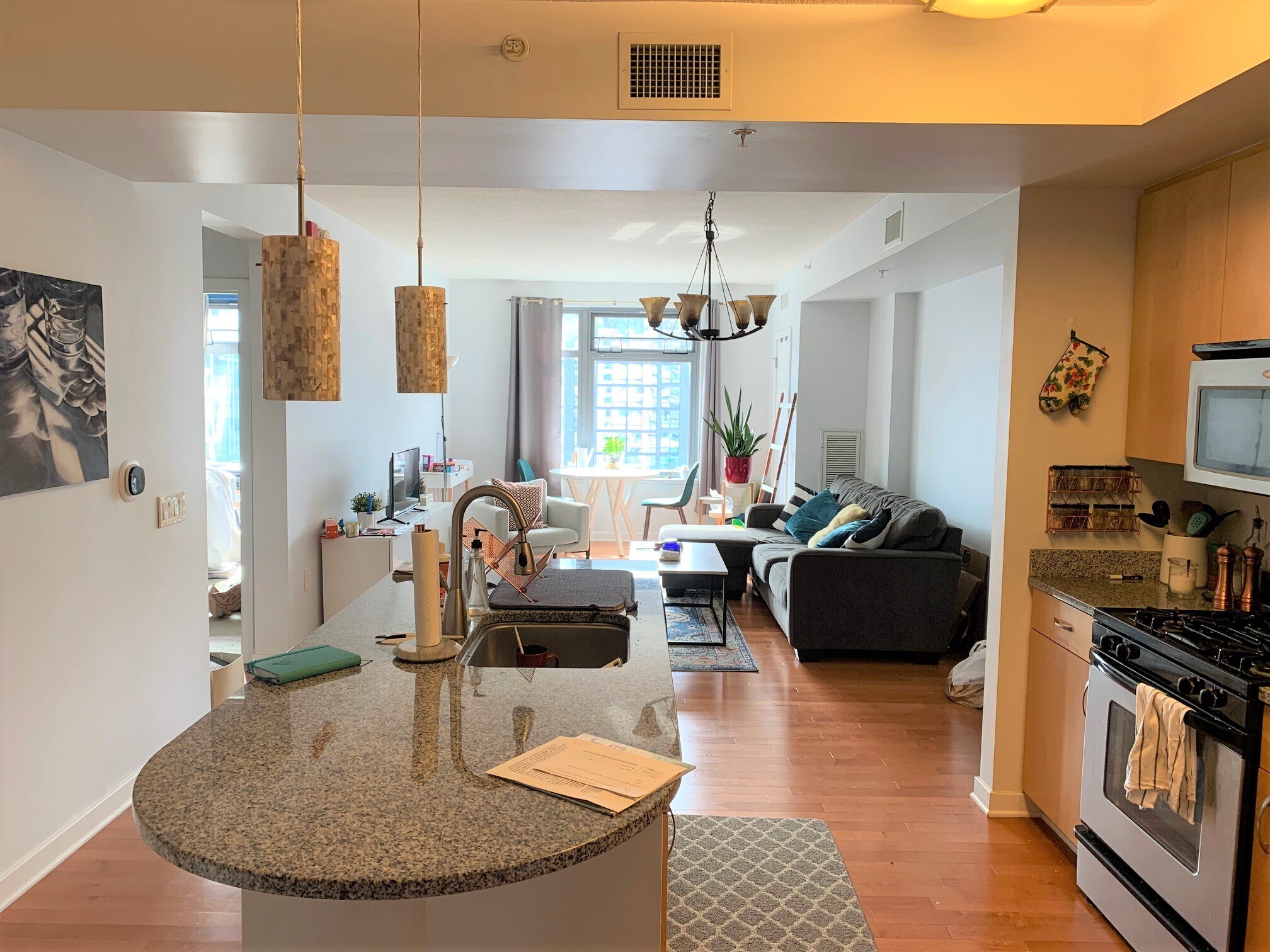 Building Photo - 475 K Street Northwest