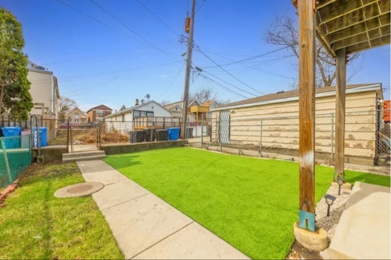 Building Photo - 2724 S Crowell St