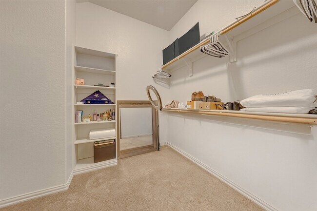 Building Photo - 12300 Hunters Knoll Dr