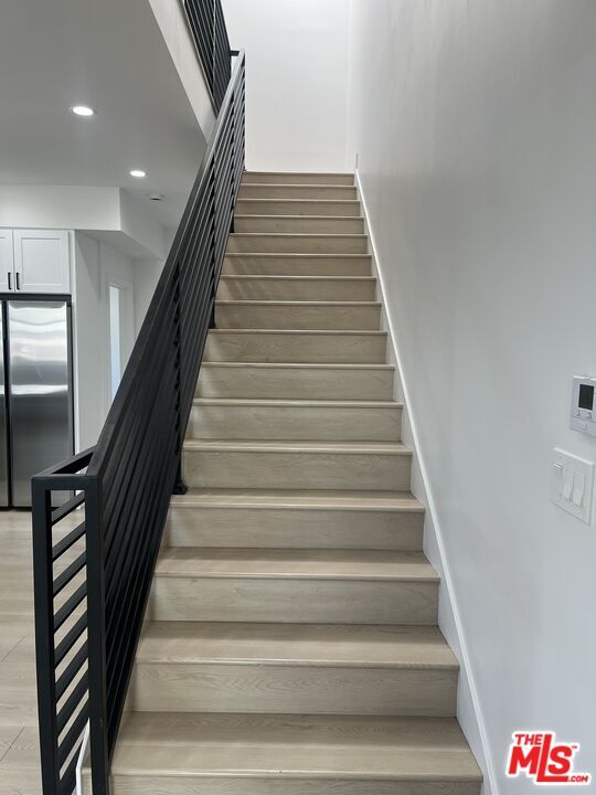 Building Photo - 212 E 29th St