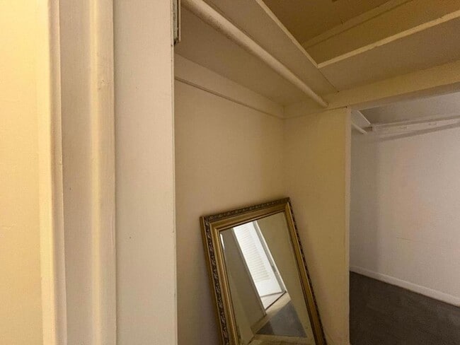 Building Photo - 51 Waltham E