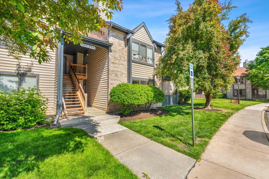 Building Photo - 5317 Aberdeen Dr