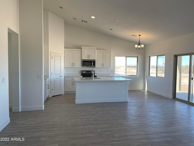 Building Photo - 12459 W Cabrillo Dr