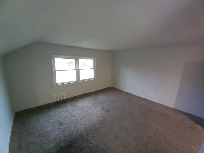 Building Photo - 14849 Lesure St