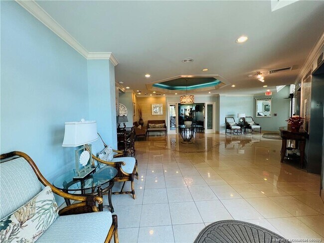 Building Photo - 8880 S Ocean Dr