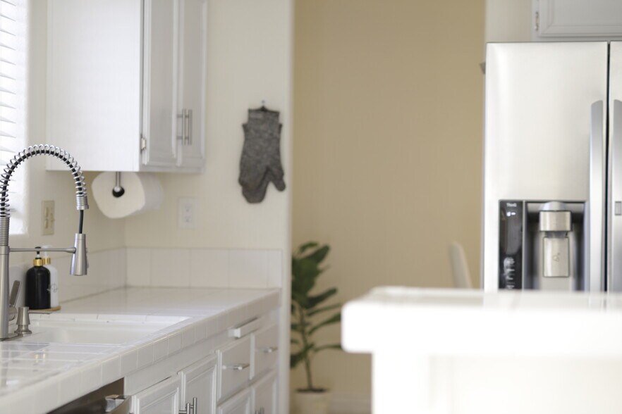 Building Photo - 4521 Palm Mesa Dr