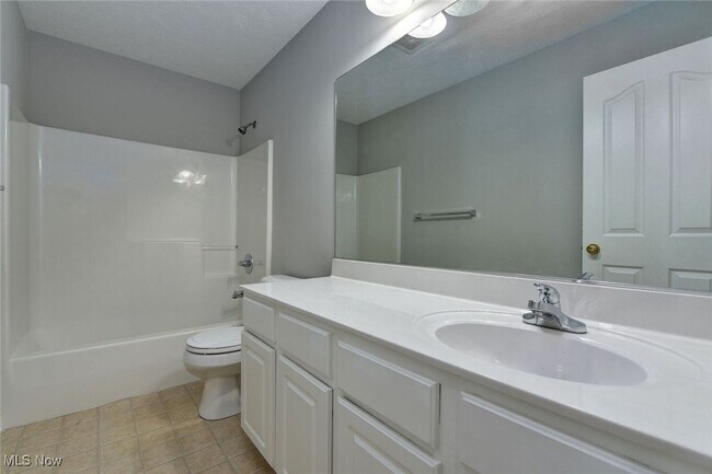 Building Photo - 29301 Hummingbird Cir