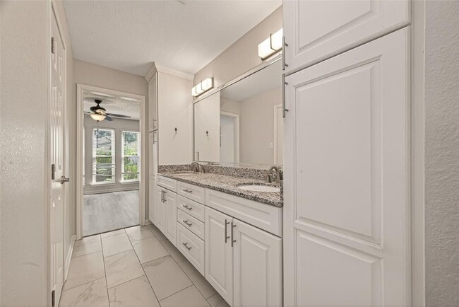 Building Photo - 14507 Ravenhurst Ln