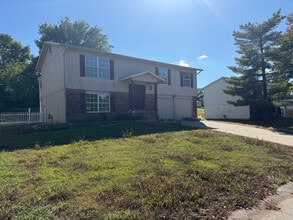 Building Photo - 3850 Jeff Dr