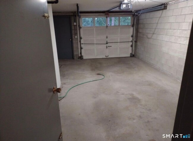 Building Photo - 171 Kinney St