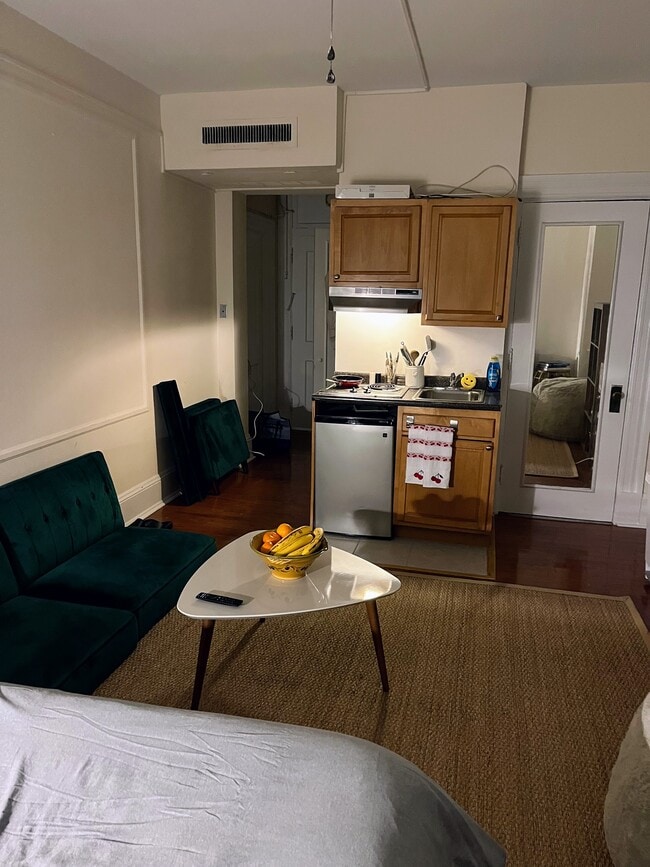 Building Photo - Arts Condominium [1324]