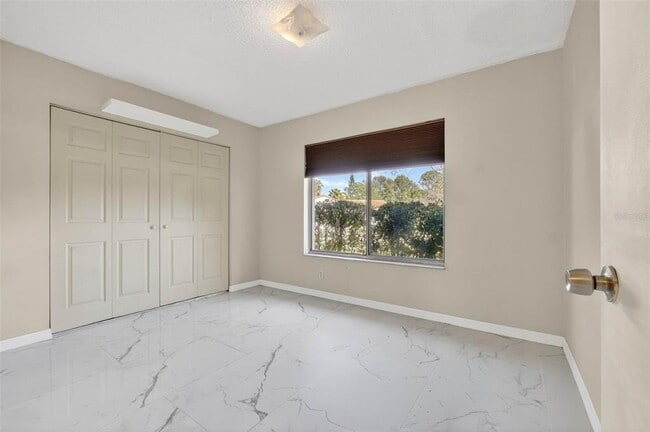 Building Photo - 10659 Windsor Ct