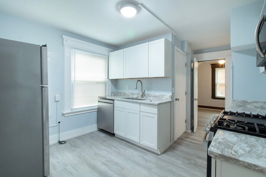 Building Photo - 23 Woodland St