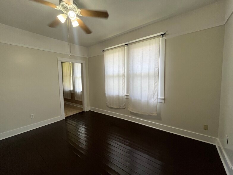 Building Photo - 4224 Ulloa St