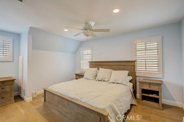 Building Photo - 2128 Miramar Dr