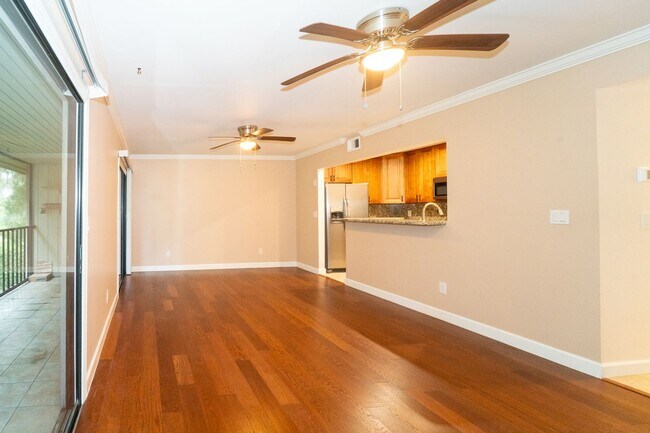 Building Photo - 2BR/2BA Condo in the Desirable Conquistador