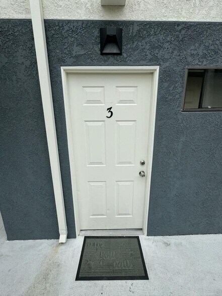 Building Photo - 123 S Roosevelt Ave