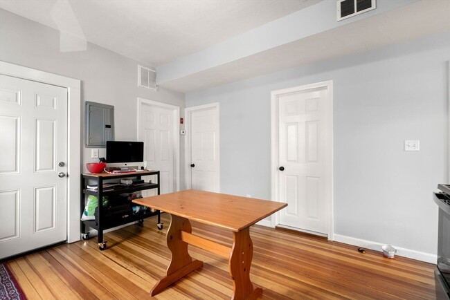 Building Photo - 170 Allston St