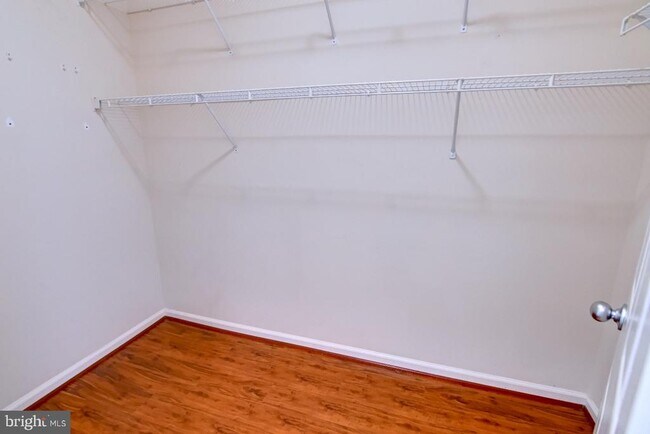 Building Photo - 1501 North Point Dr