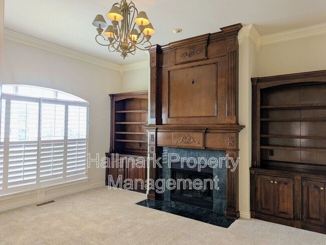 Building Photo - 214 Boulevard Du Lac