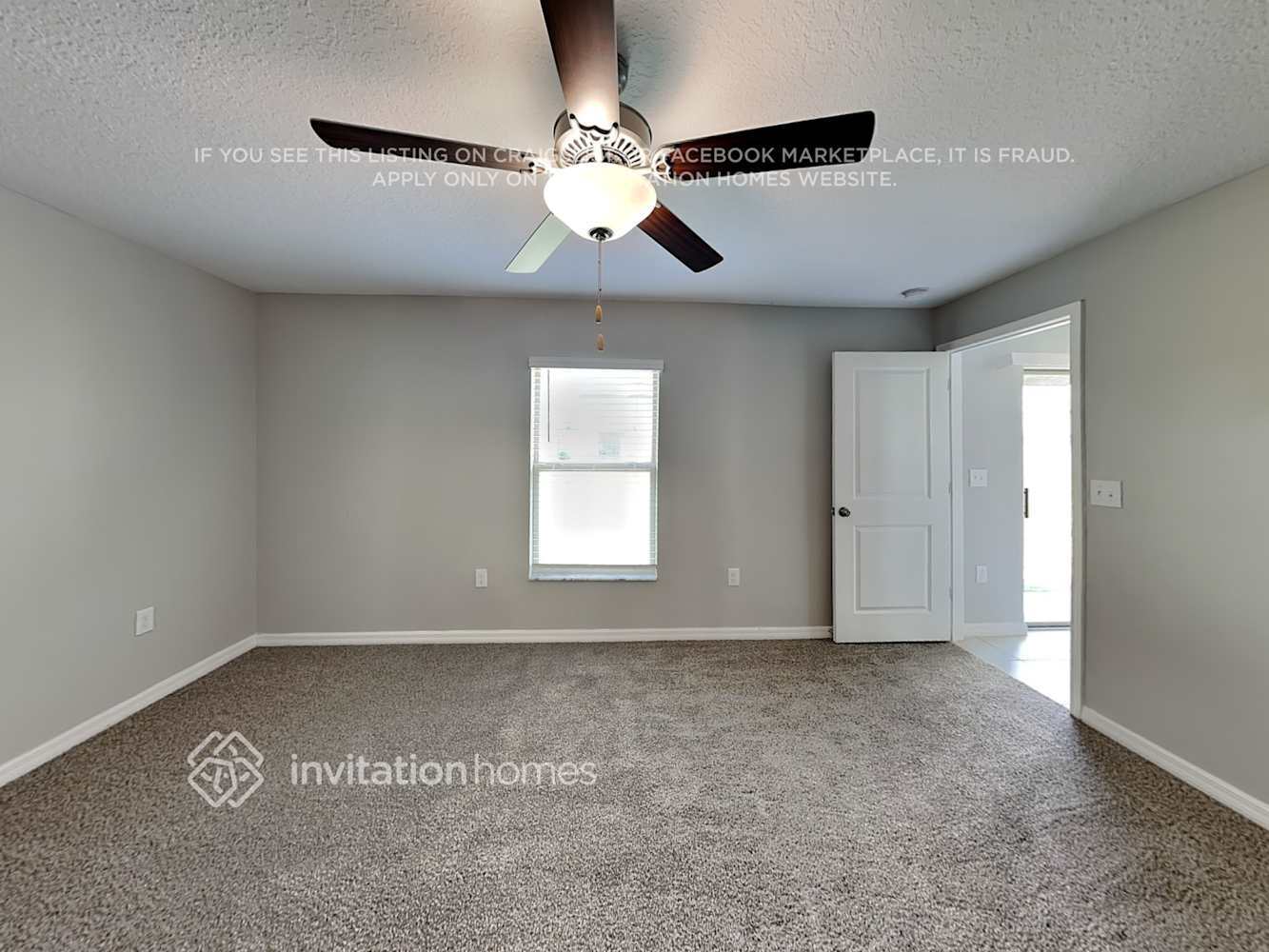 Building Photo - 15527 Miller Creek Dr