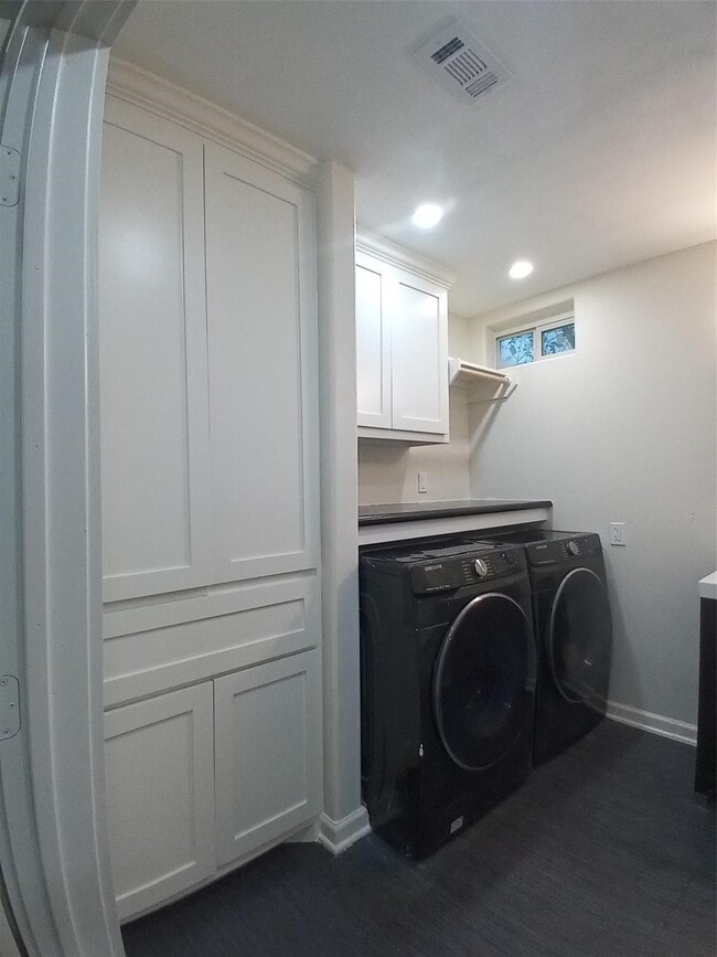 Building Photo - 1019 E 32nd St