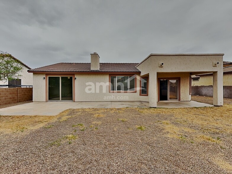 Building Photo - 12659 N Maize Dr