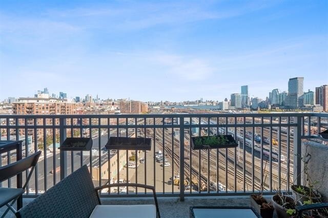 Building Photo - 689 Marin Blvd