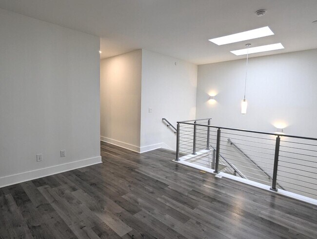 Building Photo - 4025 Southpoint Lndg Wy