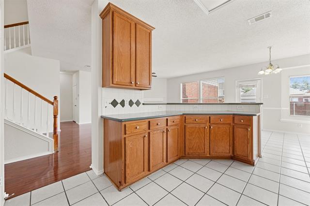 Building Photo - 433 Spring Air Dr