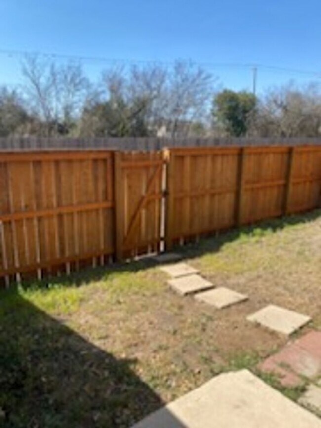 Building Photo - 9140 Timber Path
