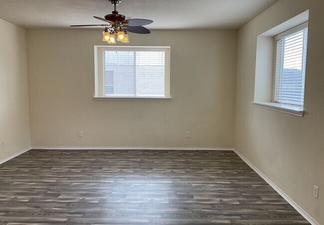 Building Photo - 4302 Cessnock Dr