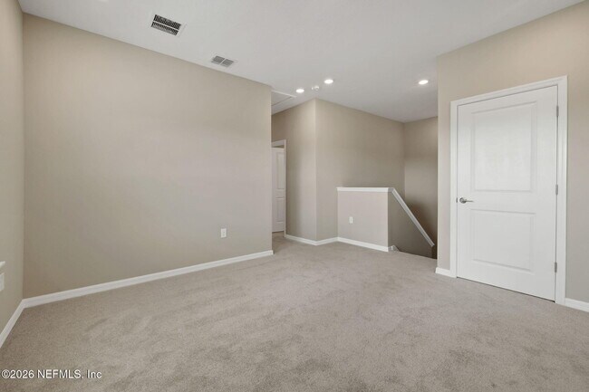 Building Photo - 365 Cherry Elm Dr