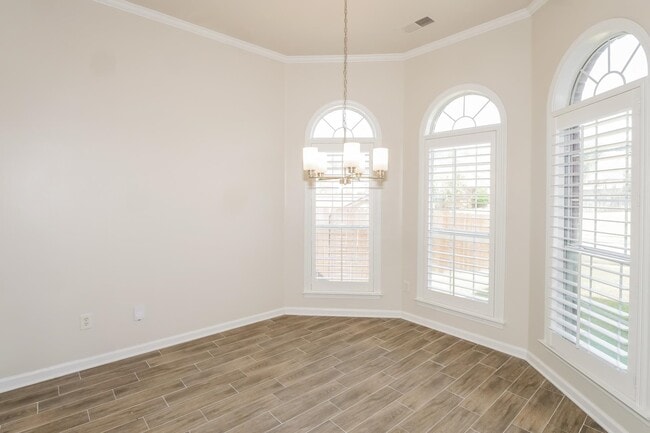 Building Photo - 1135 Mossy Knoll Dr