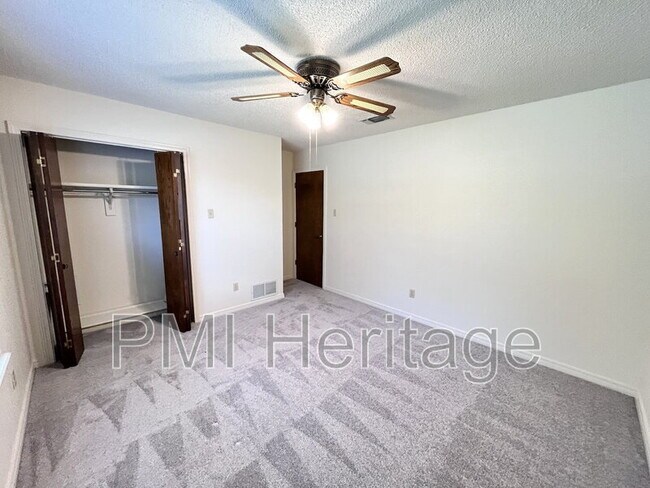 Building Photo - 3101 Brooken Hill Dr