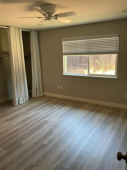 Building Photo - 6103 Templeton Dr