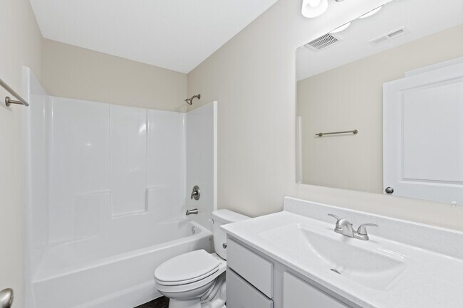 Building Photo - 1451 Spring Mountain Dr