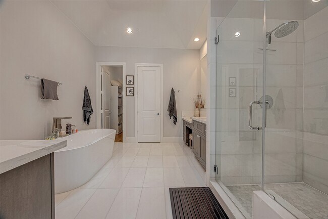 Building Photo - 5213 Feagan St