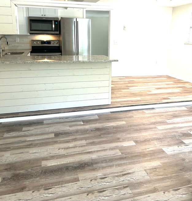 Building Photo - 6122 Arthur Ave